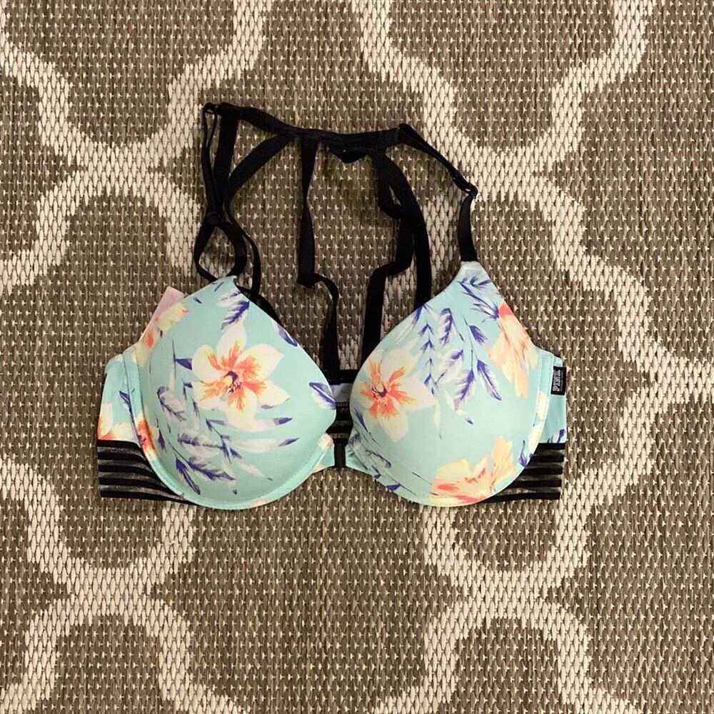 Victoria’s Secret wear everywhere push-up bra size 34D